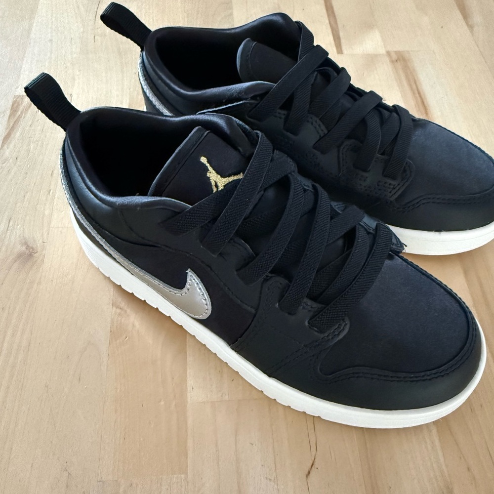 NWOT Kids Jordan